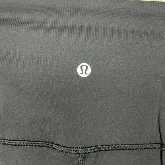 Lululemon flawed‎ leggings Size 8 - Picture 6 of 7